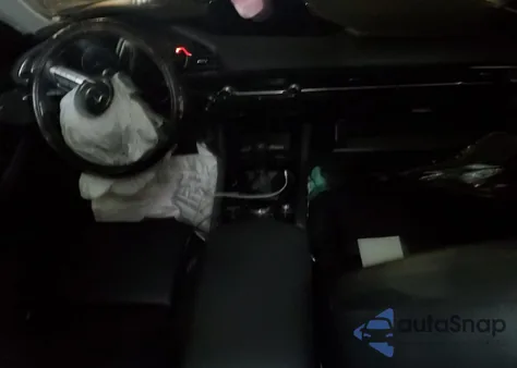 2021 Mazda 3 from USA, damaged, VIN 318630